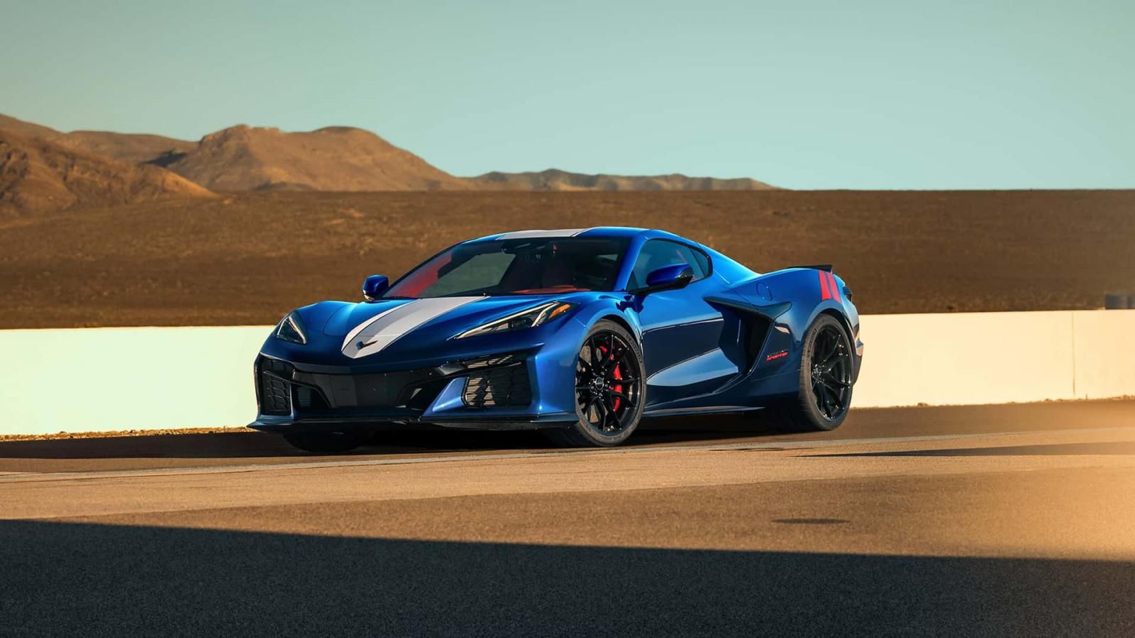 Η Chevrolet Corvette Grand Sport έχει νέο V8 μοτέρ και 542 άλογα